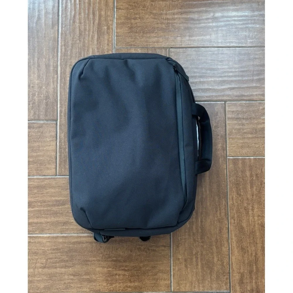 ALPAKA Elements Tech Brief Pro Black Laptop Briefcase Messenger Bag NWOT